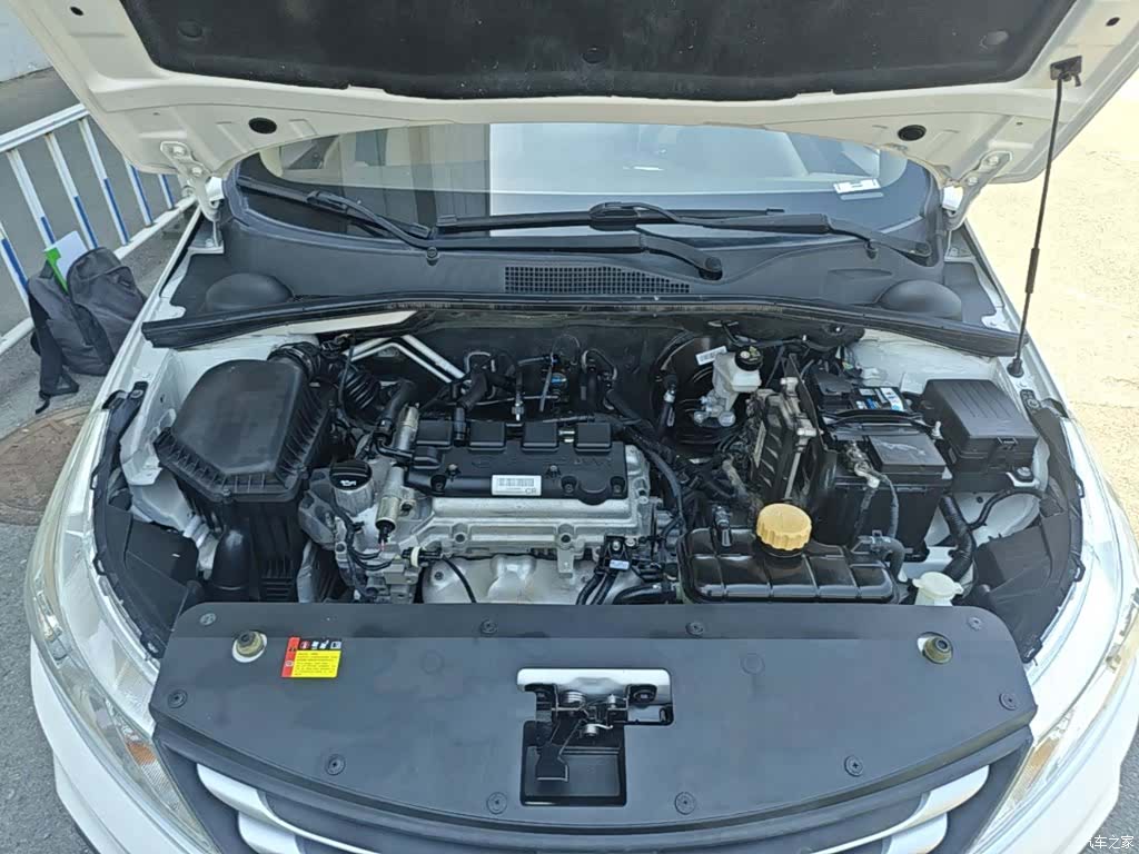 Wuling 310W, 2020 20