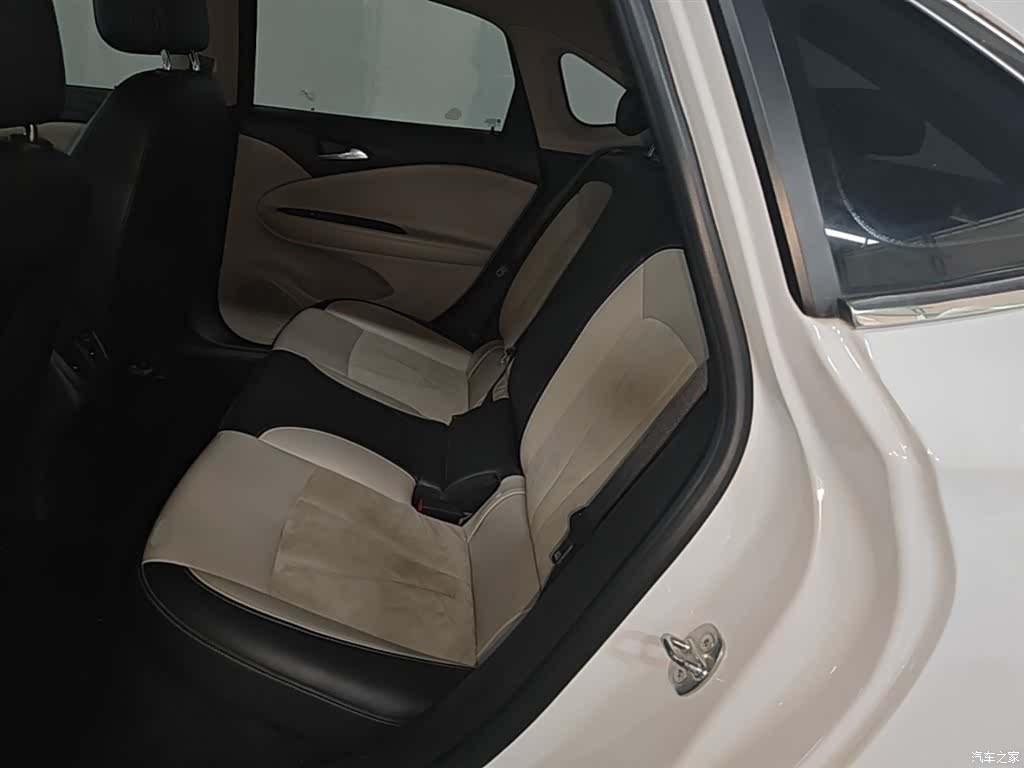 Buick Verano, 2018 17