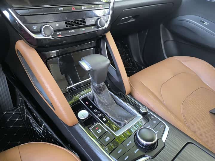 Borgward BX7 2016 28T liang qu Luxury 5 seats