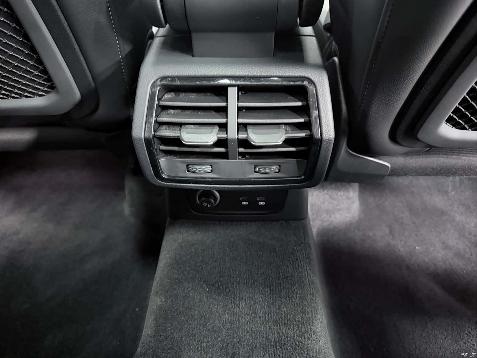 Audi Q3, 2022 18