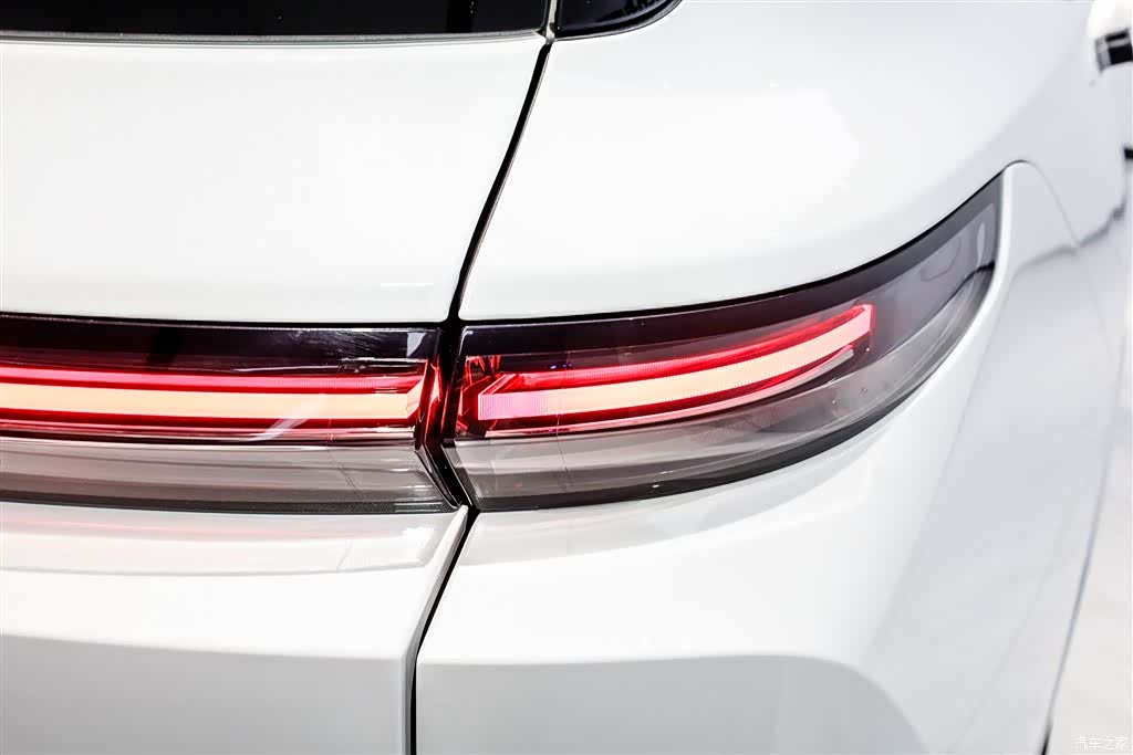 Li Auto L9, 2025 7