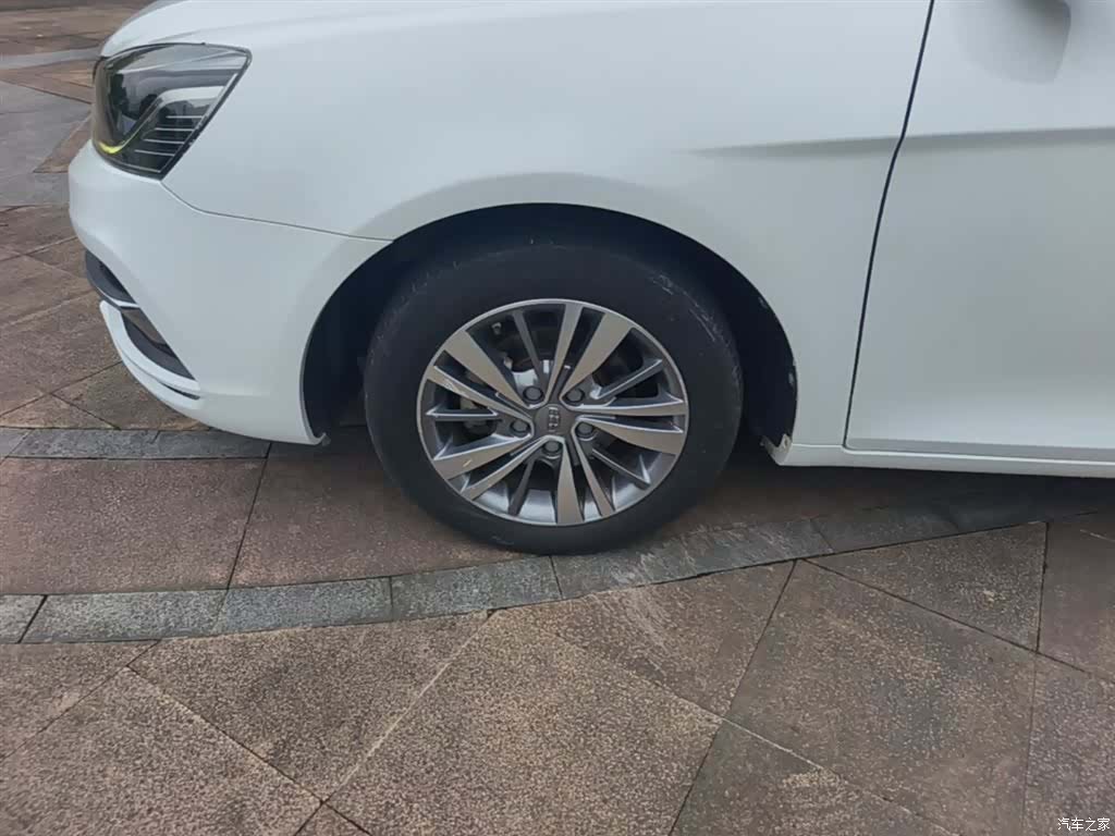 Geely Emgrand, 2018 23