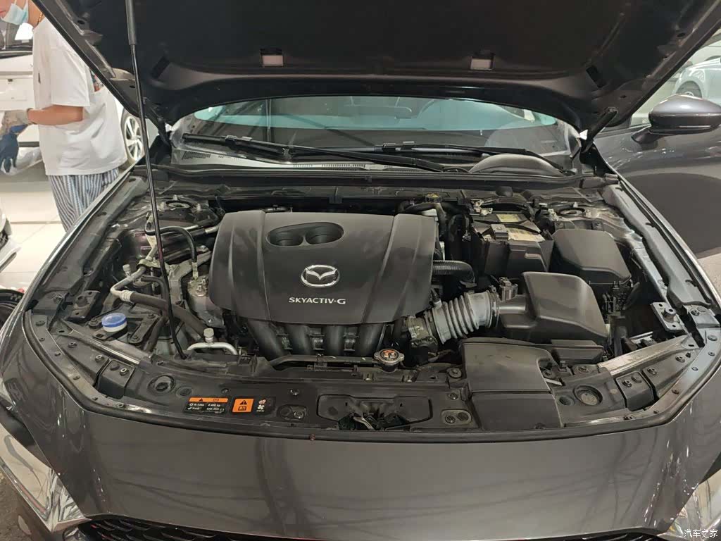 Mazda Mazda3, 2022 15