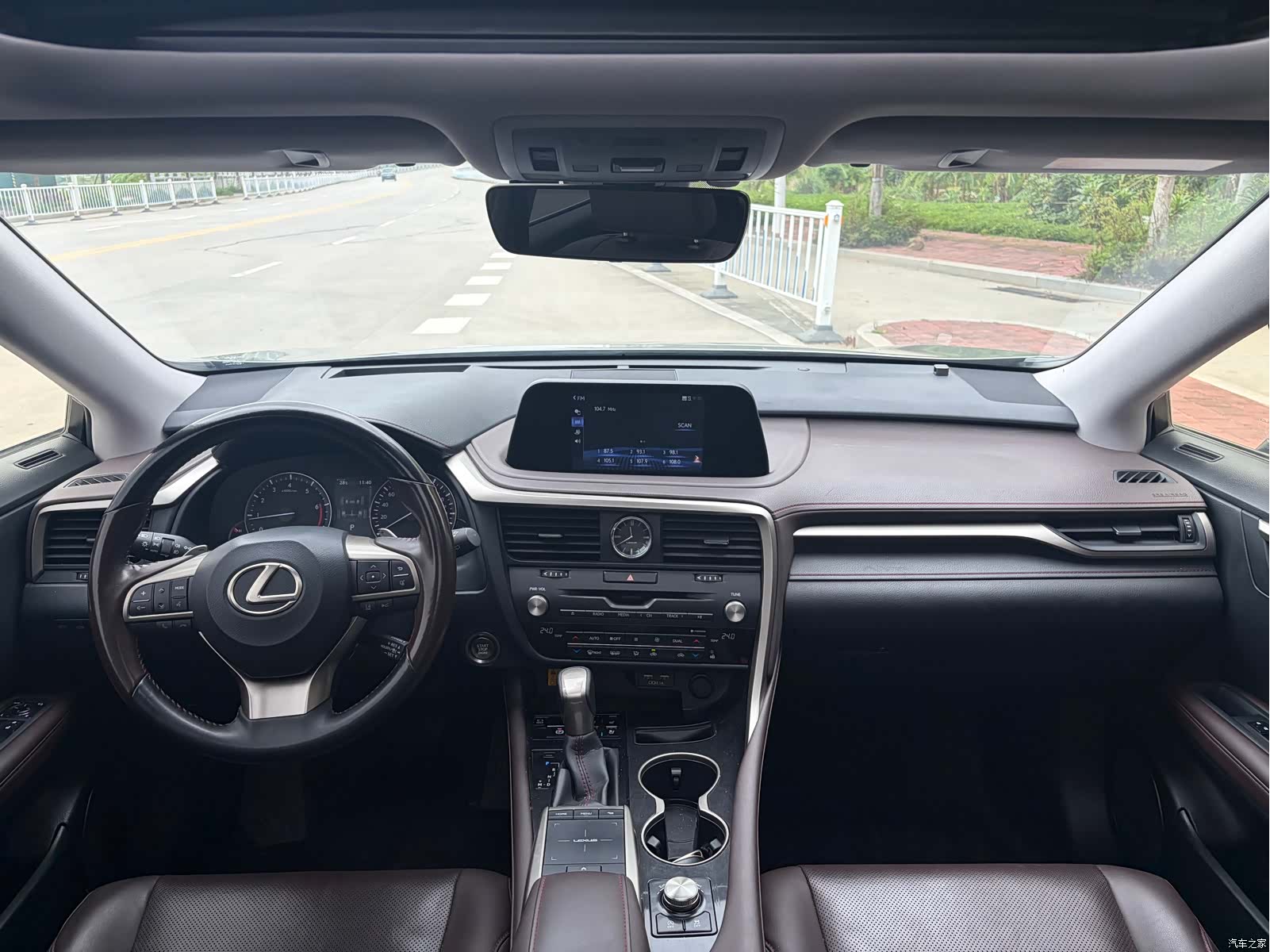 Lexus RX, 2022 8