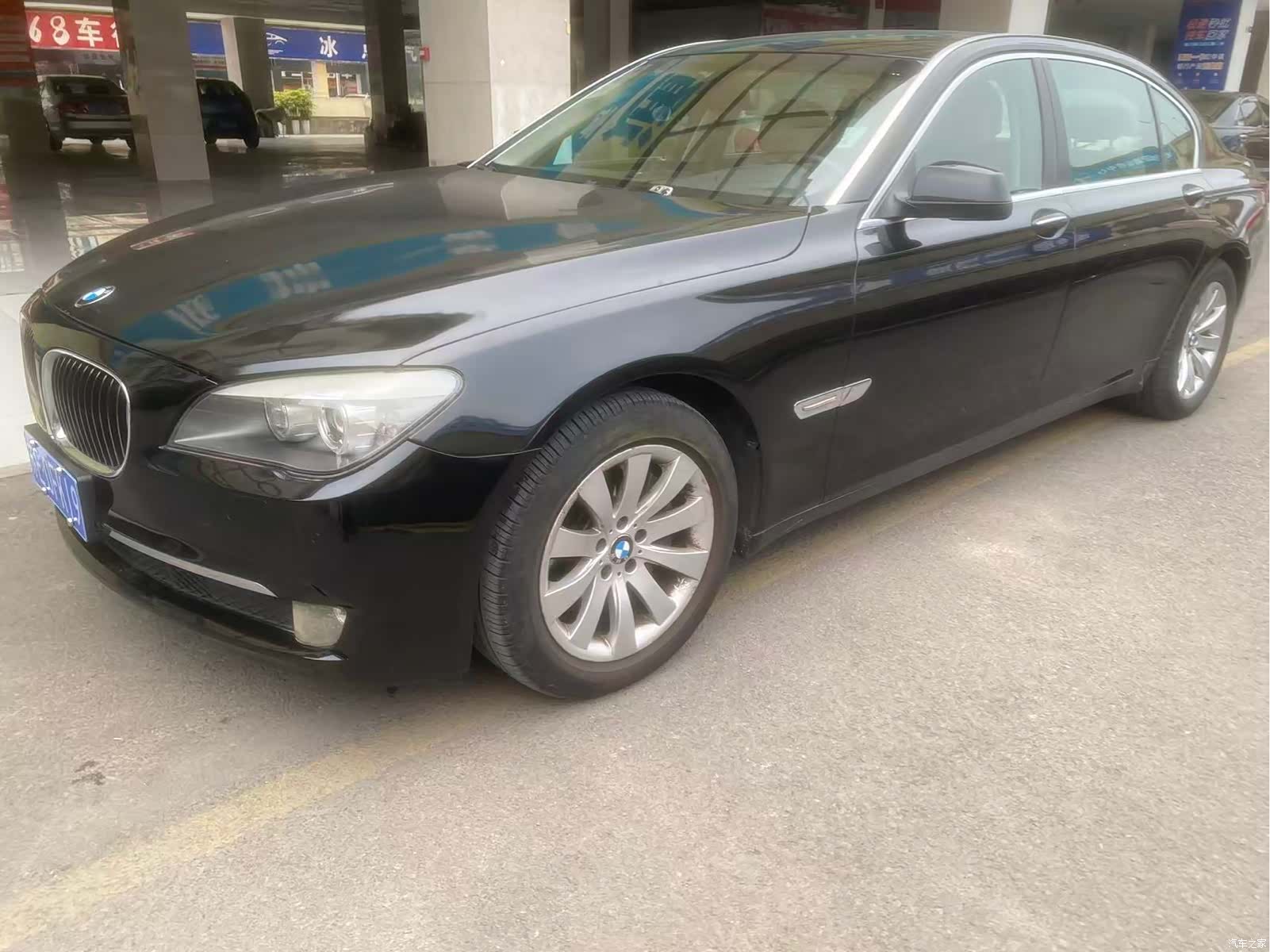 BMW 7 Series, 2010 1