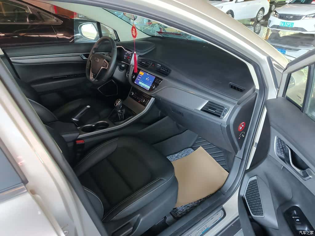 Geely Emgrand, 2018 10