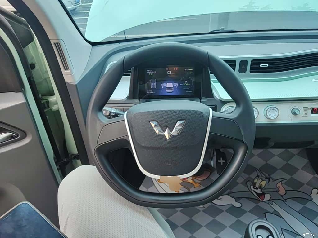 Wuling MINIEV, 2021 11