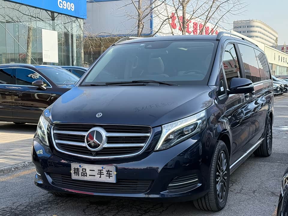 Mercedes-Benz V-class