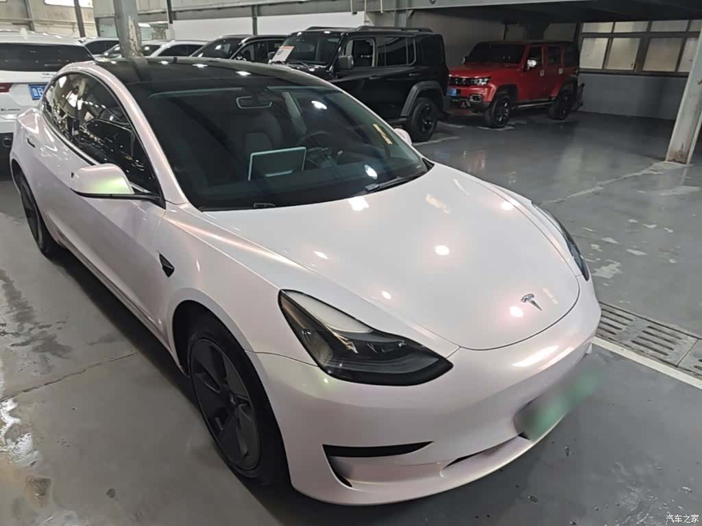 Tesla Model 3, 2023 4