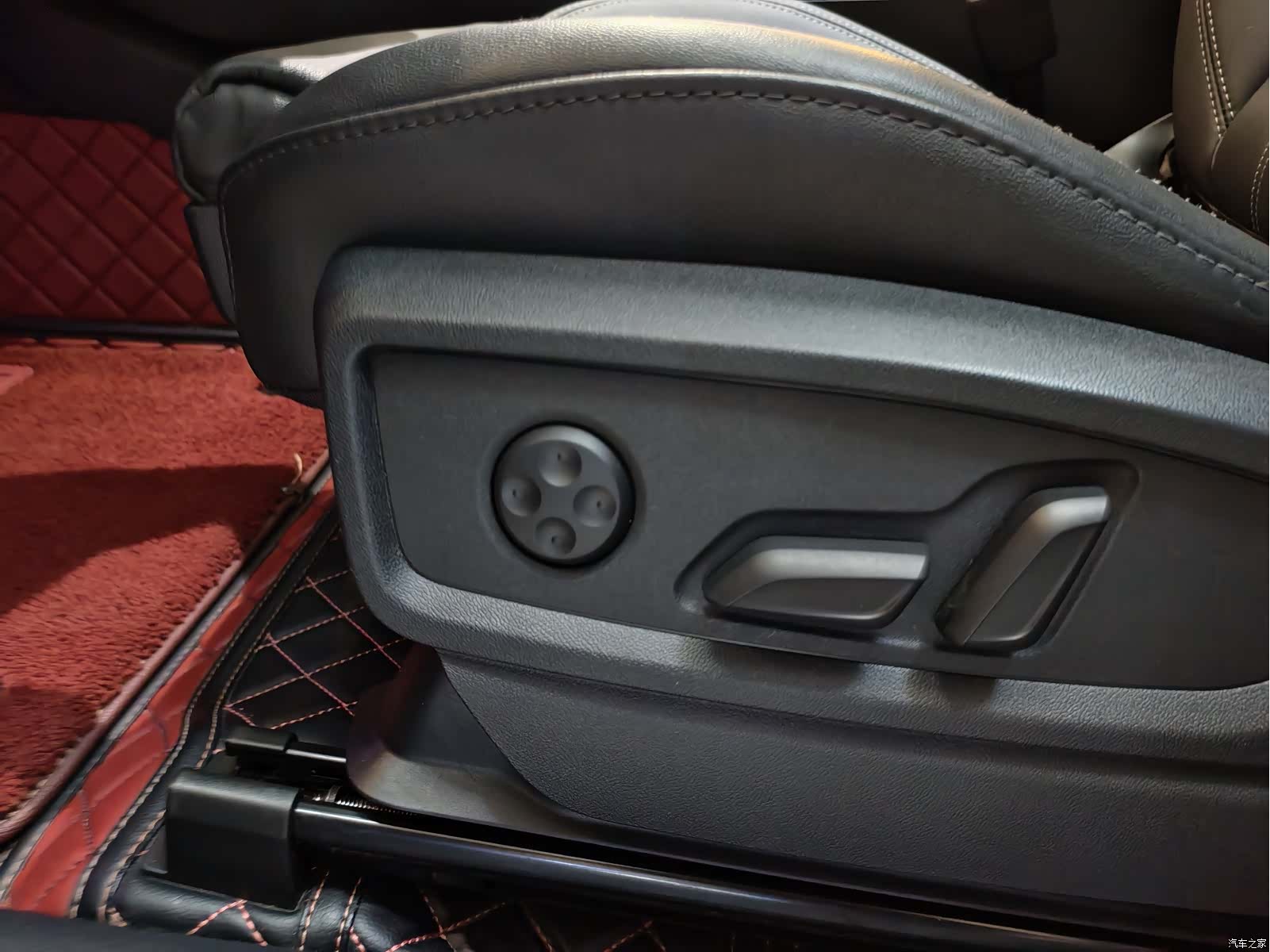 Audi Q5L, 2022 16