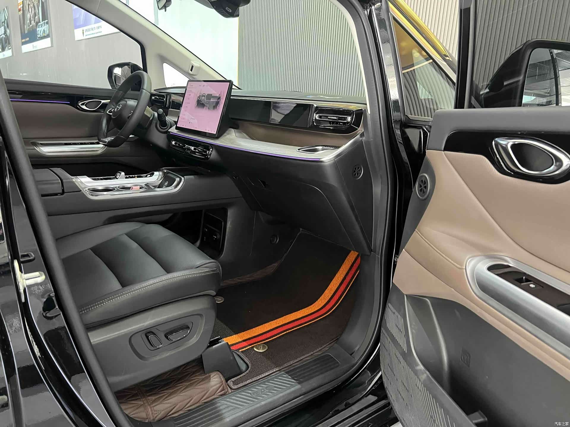 Trumpchi E8, 2024 16