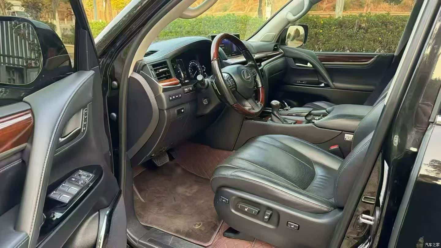Lexus LX, 2017 8