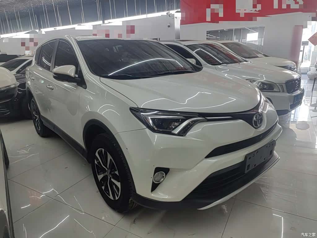 Toyota RAV4, 2019 4