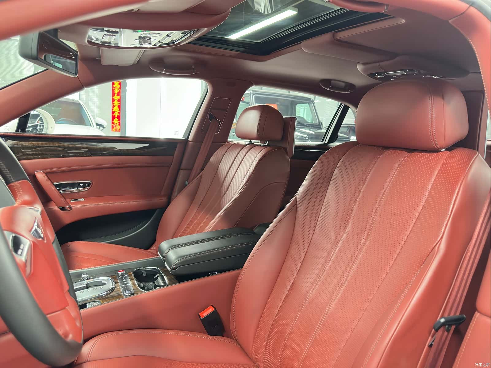Bentley Flying Spur, 2014 11