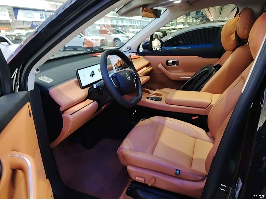 Leapmotor C16, 2025 15
