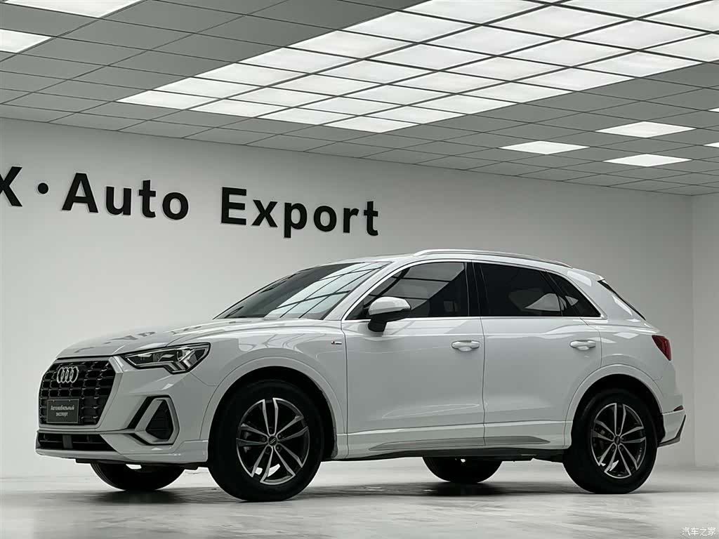 Audi Q3, 2022 6