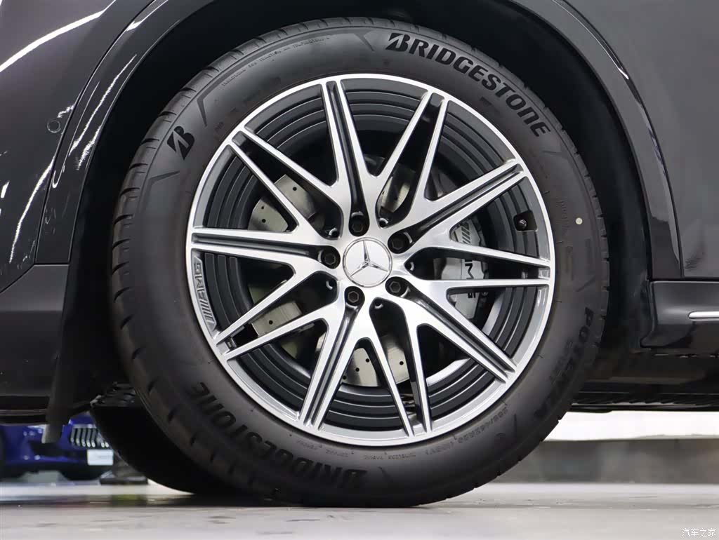 Mercedes-Benz GLC, 2025 26