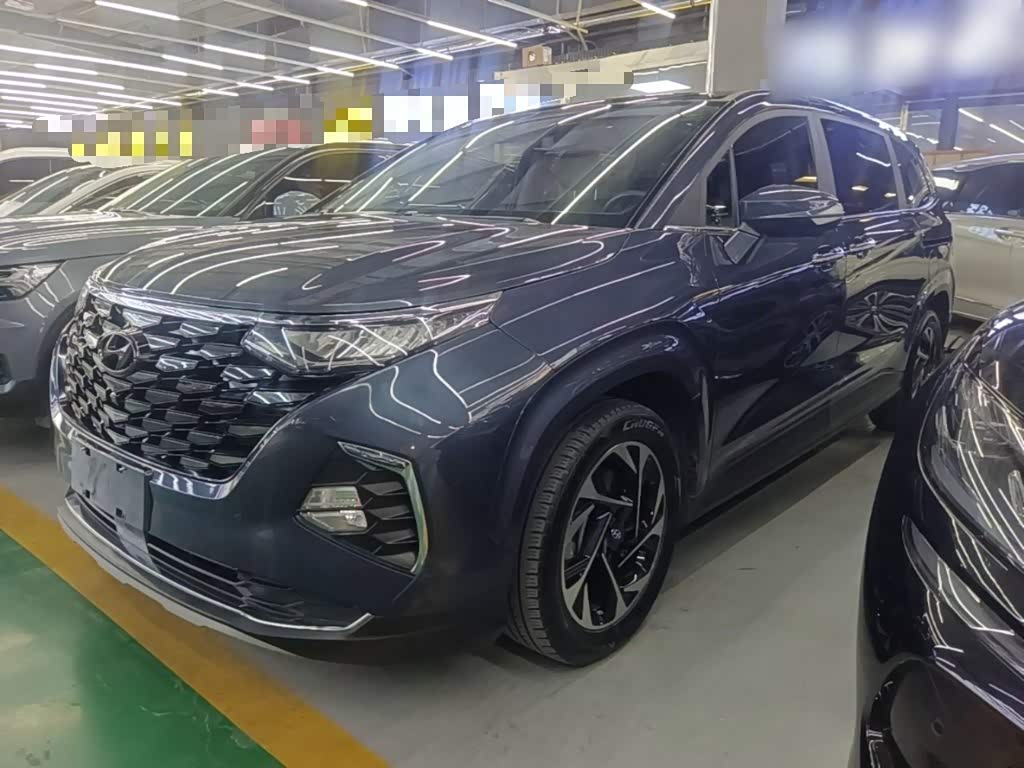 Hyundai Custo