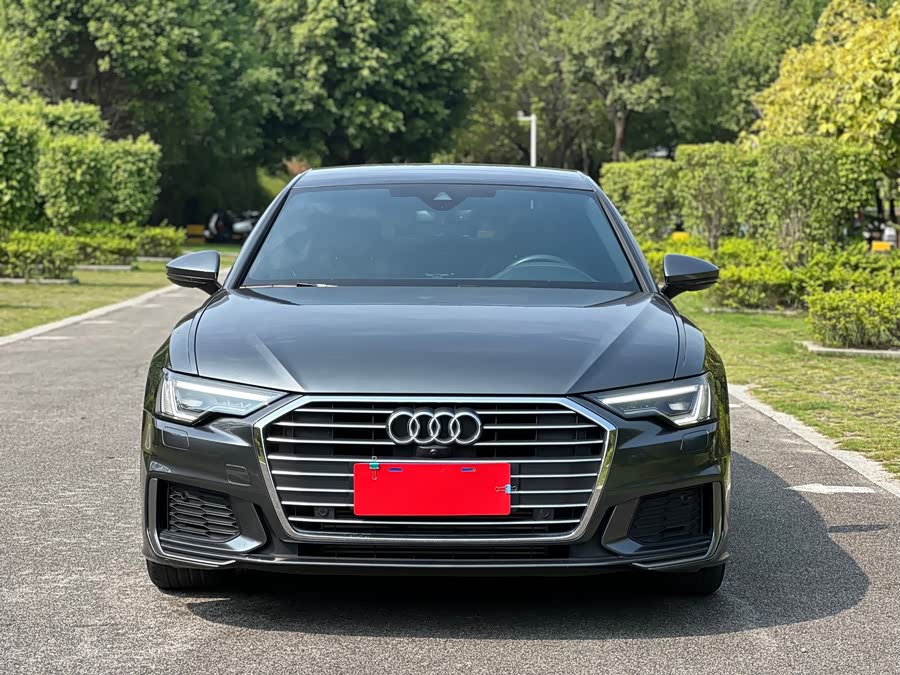 Audi A6L 2022, фото 2