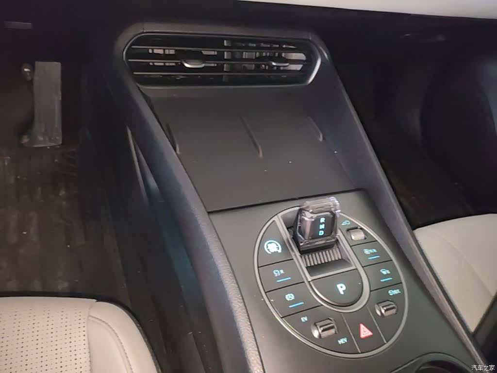 BYD Seal, 2025 10