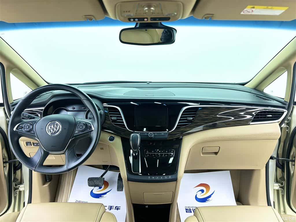 Buick GL8, 2017 7