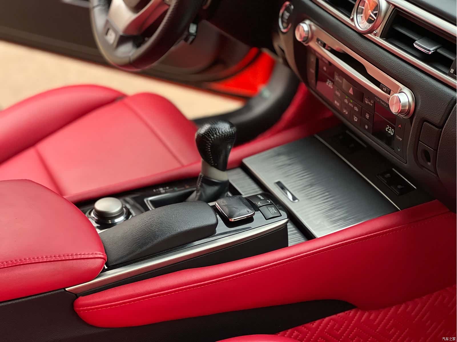 Lexus GS, 2012 7