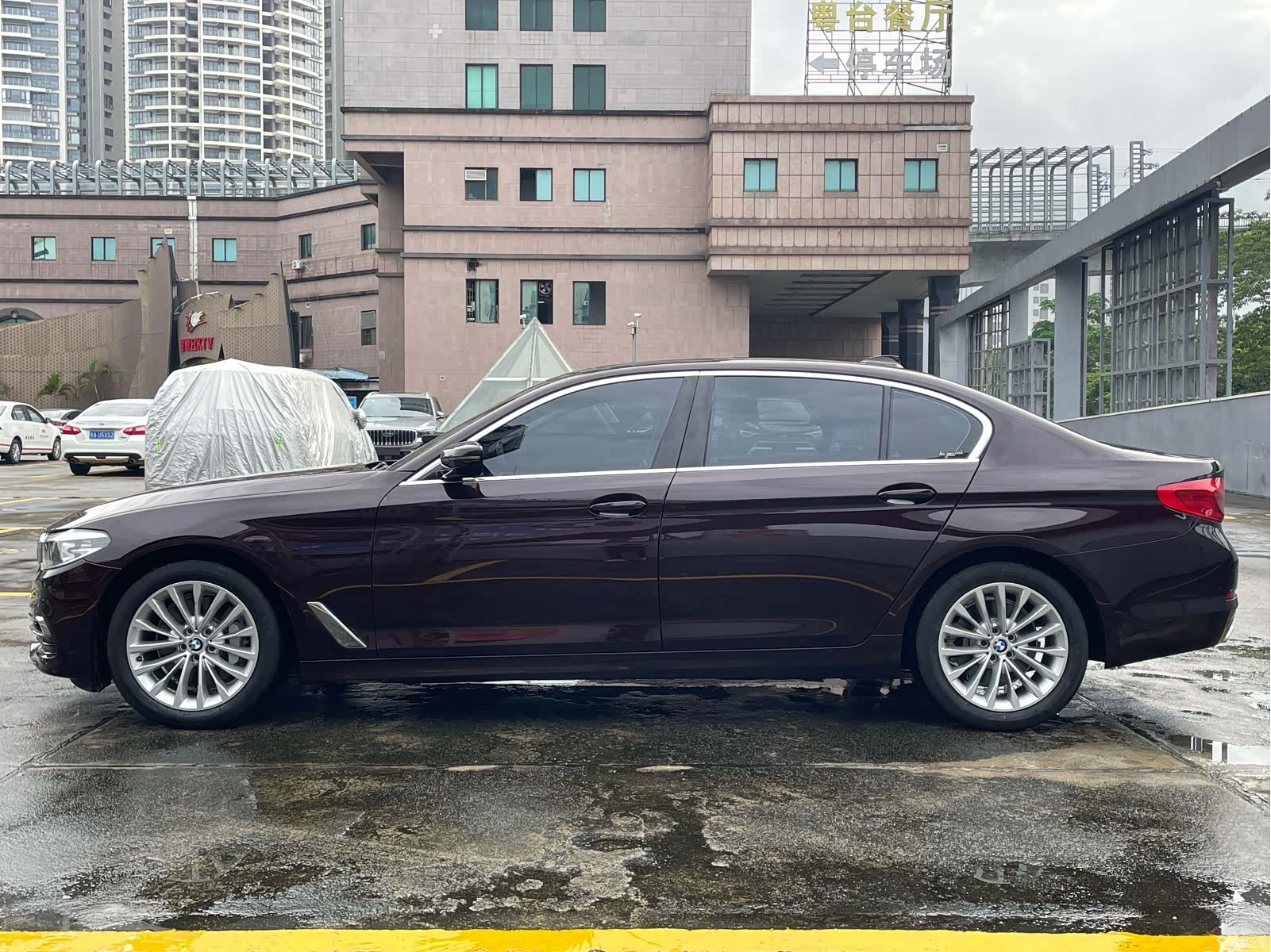 BMW 5 Series, 2019 29