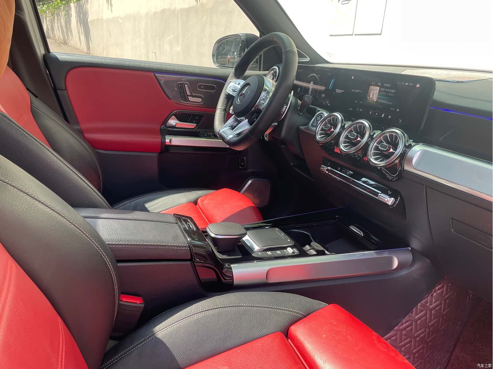 Mercedes-Benz GLB, 2023 13