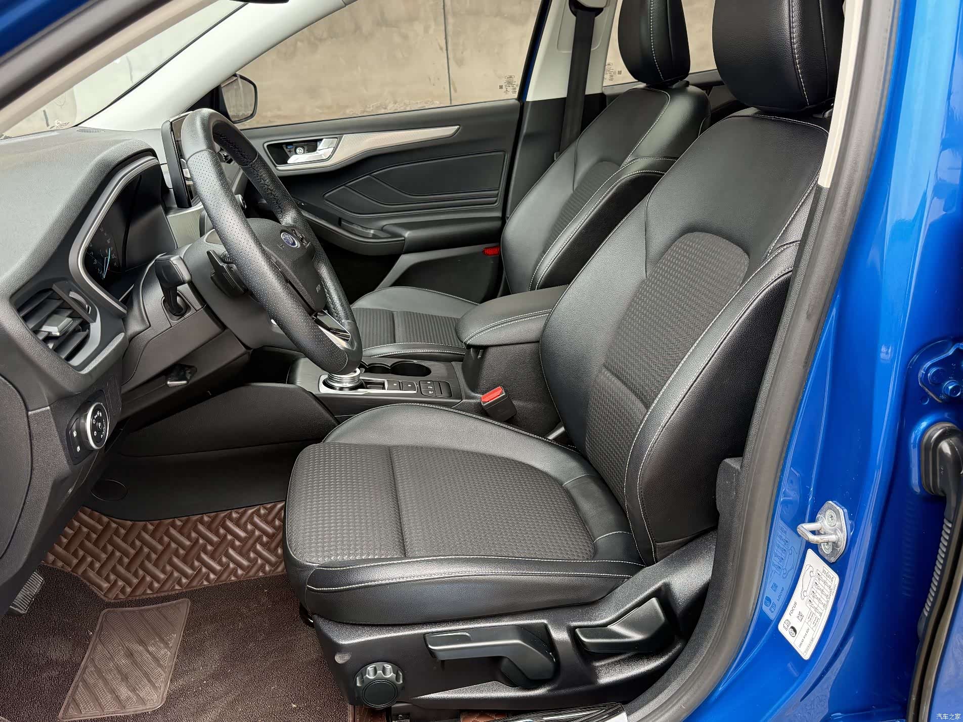 Ford Focus, 2019 10