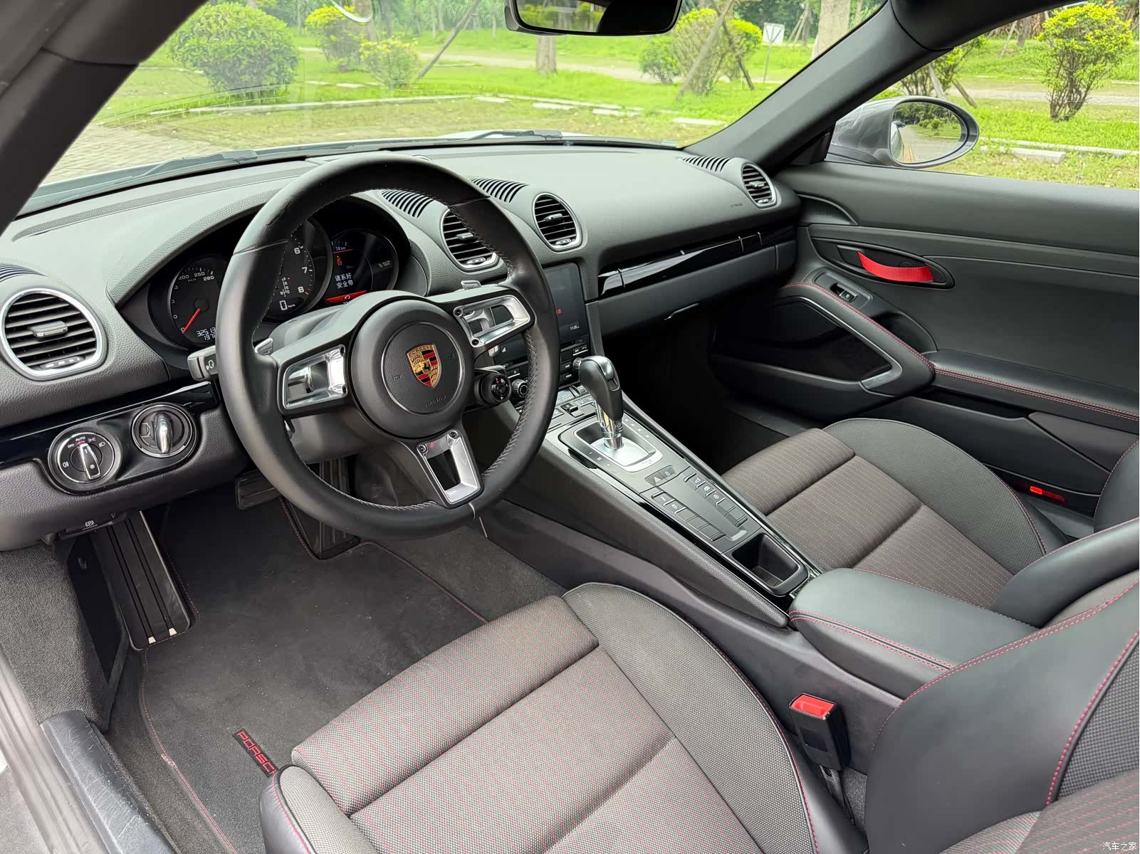 Porsche Cayman, 2020 12