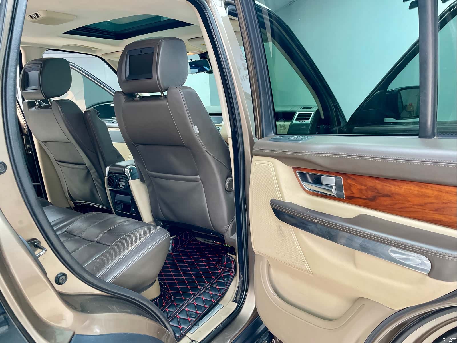 Land Rover Range Rover, 2010 11