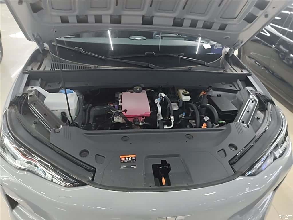 Geely Galaxy E5, 2026 20