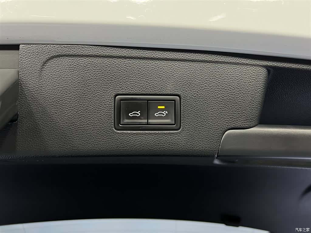 Volkswagen Teramont X, 2020 25