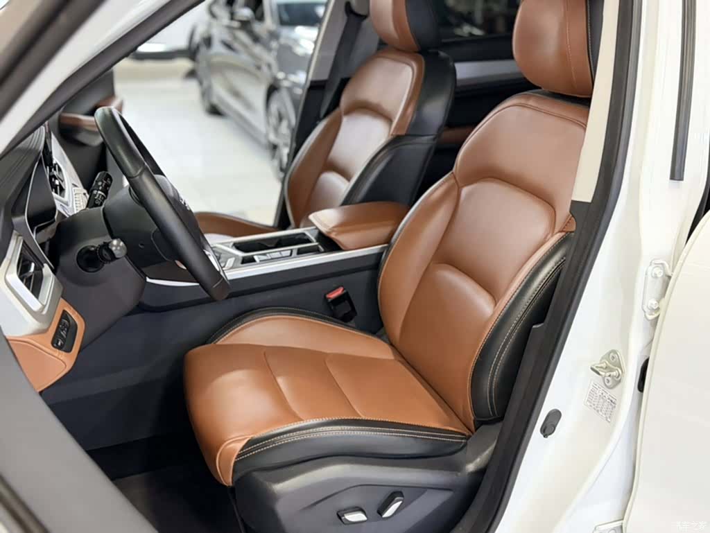 Geely X6, 2020 11