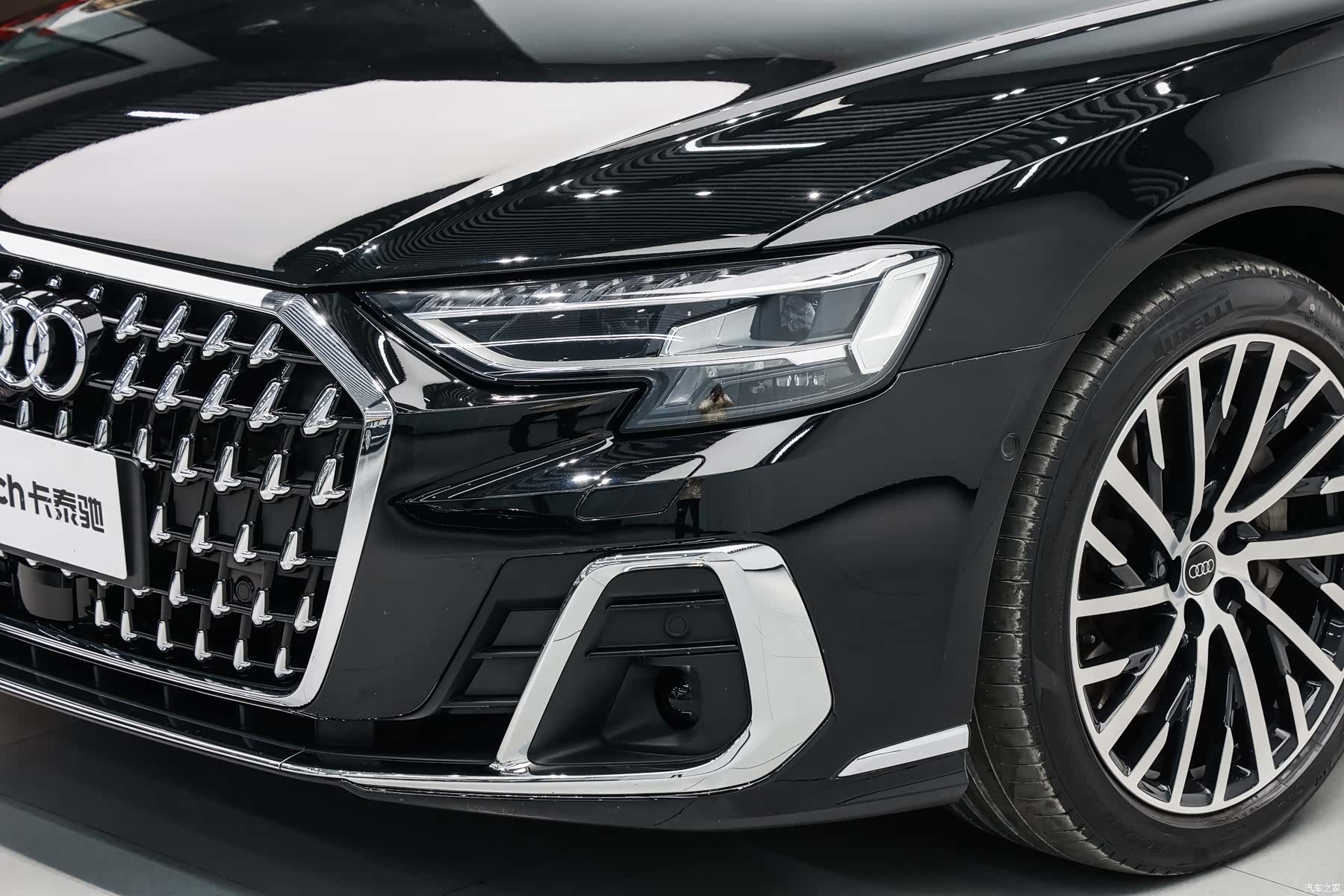 Audi A8L, 2025 8