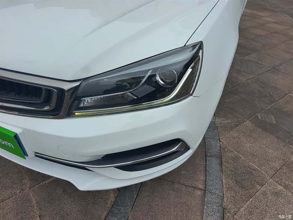 Geely Emgrand, 2018 24