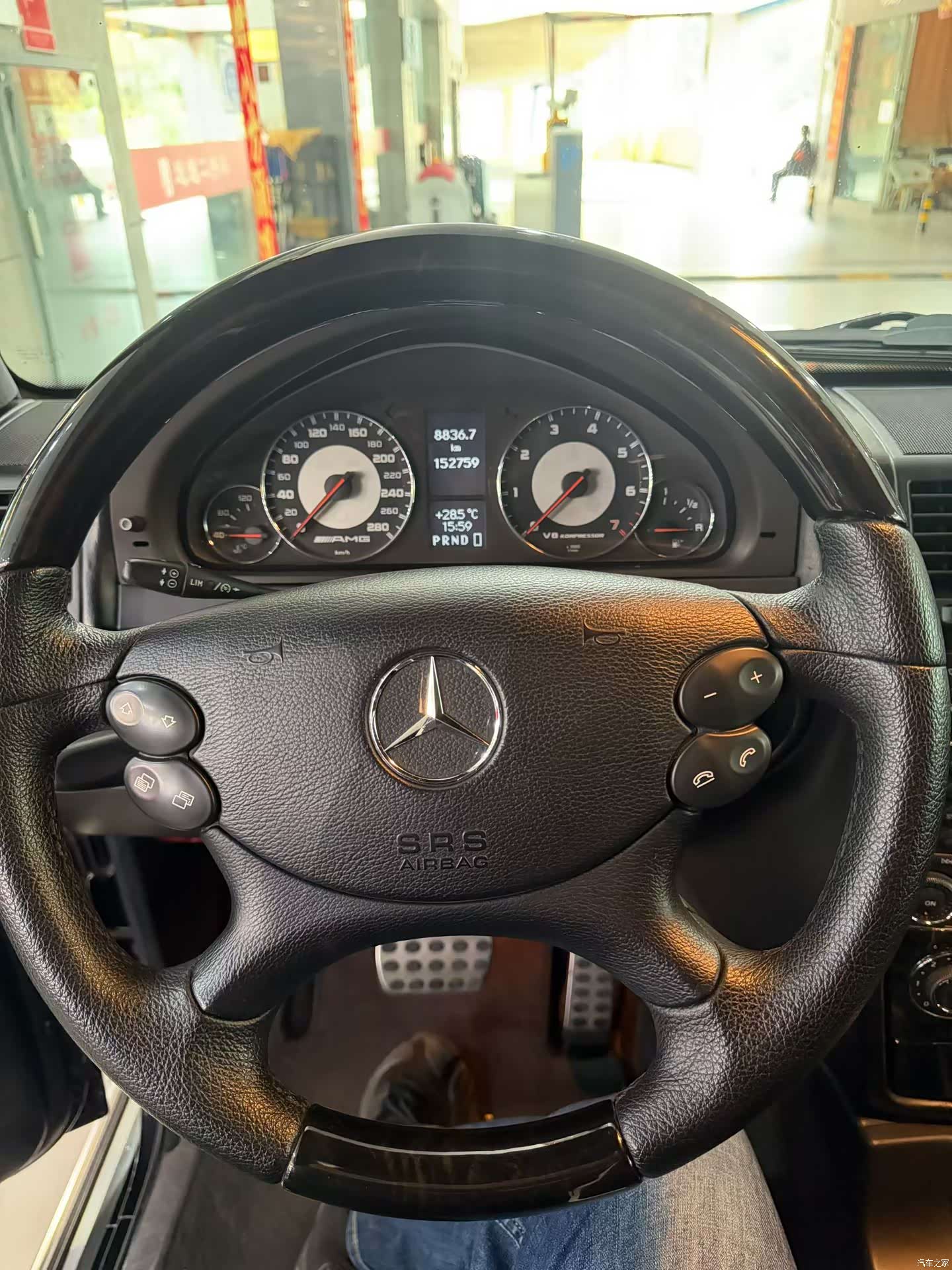 Mercedes-Benz G-Class, 2010 9