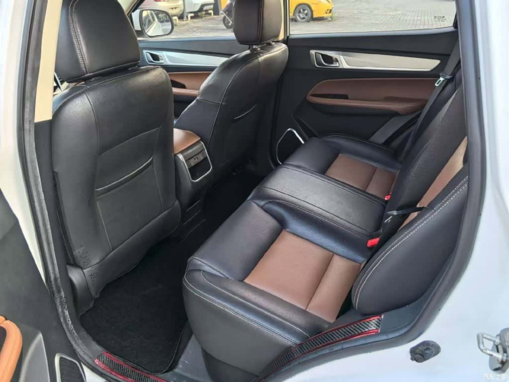 Geely X6, 2019 24