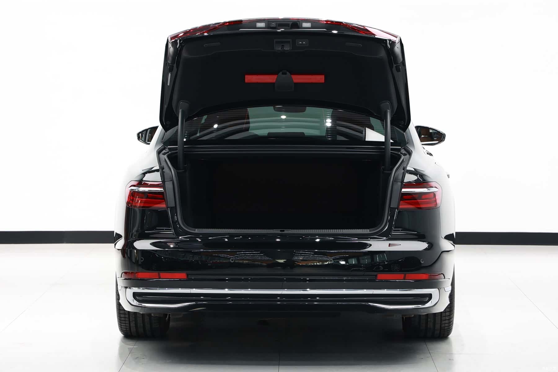 Audi A8L, 2025 13