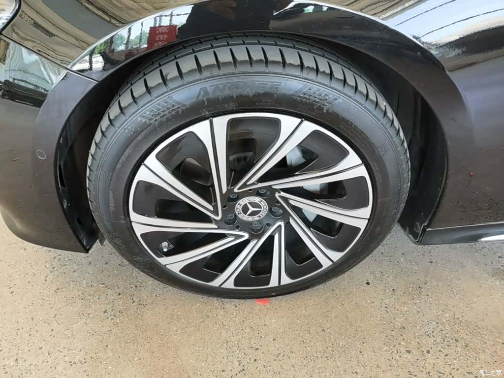 Mercedes-Benz E-Class, 2024 23