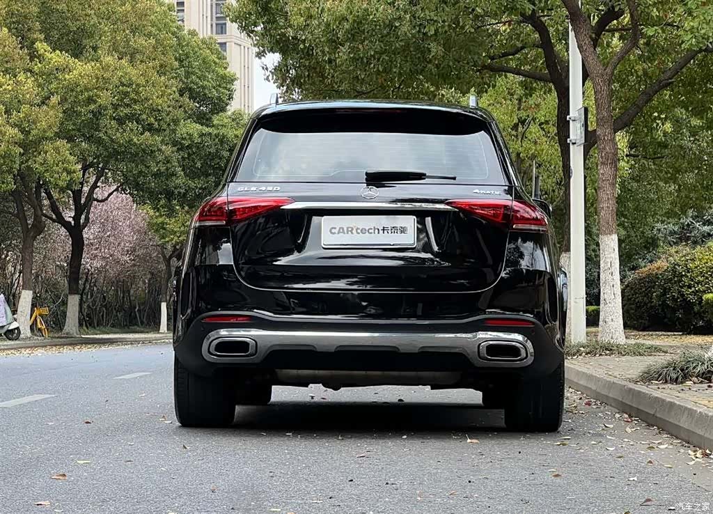 Mercedes-Benz GLE, 2023 все фото