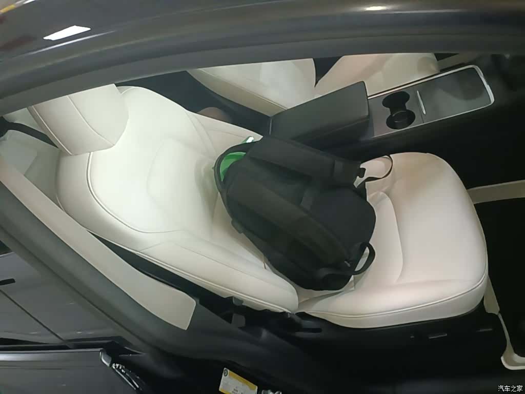 Tesla Model Y, 2021 20