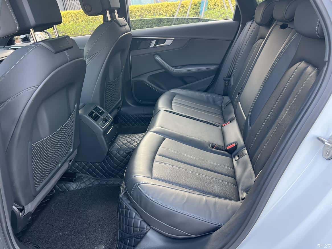 Audi A4L, 2024 9
