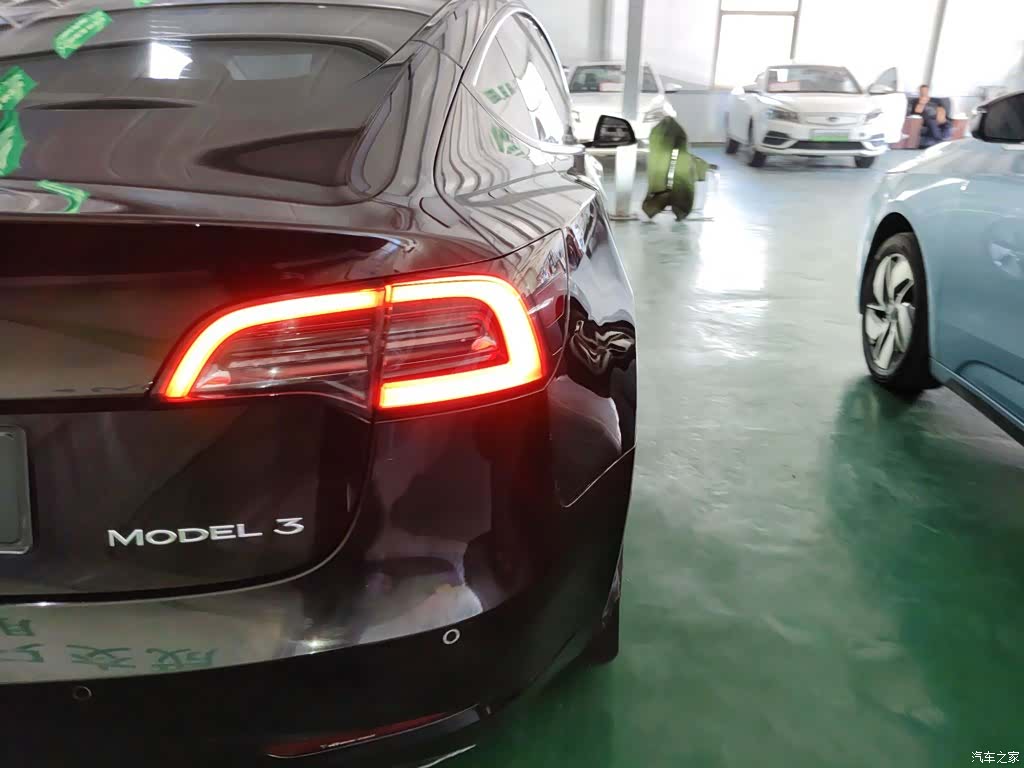Tesla Model 3, 2023 24