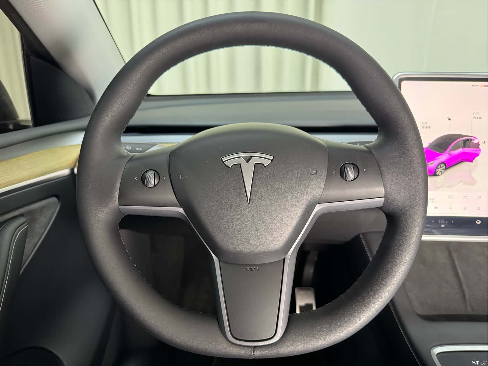Tesla Model Y, 2022 23