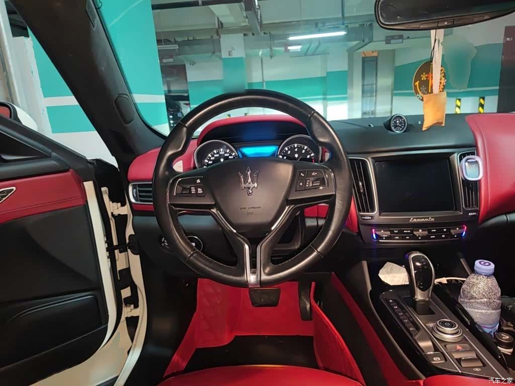 Maserati Levante, 2017 3