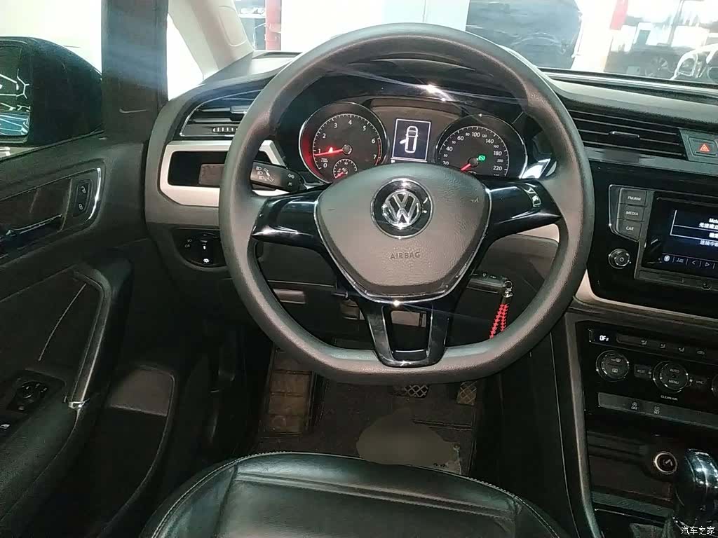 Volkswagen L, 2016 11