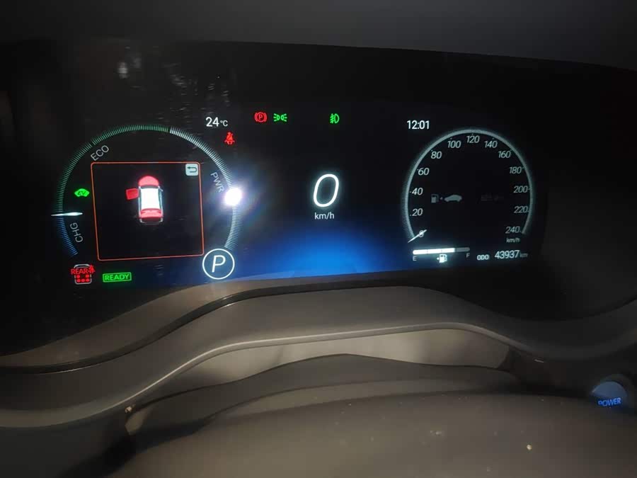 Toyota Granvia 2023, фото 12