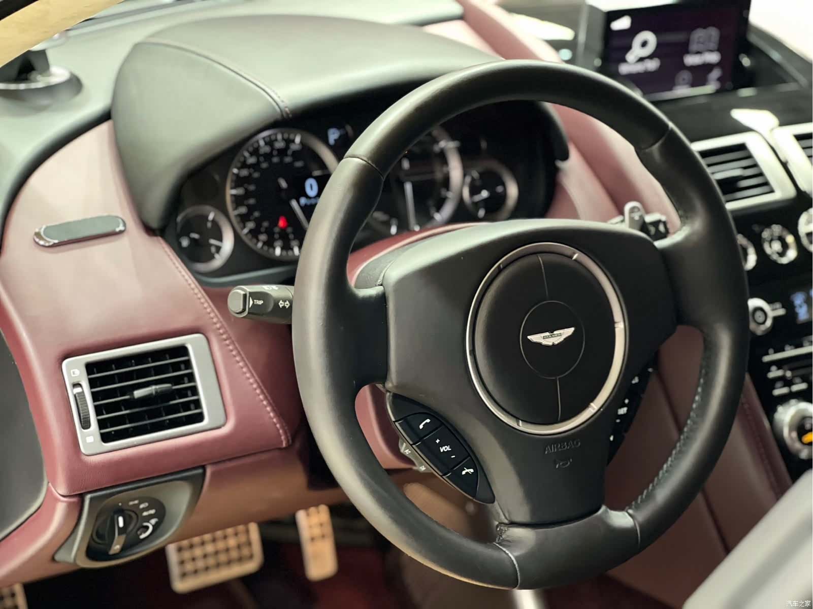 Aston Martin Rapide, 2018 7