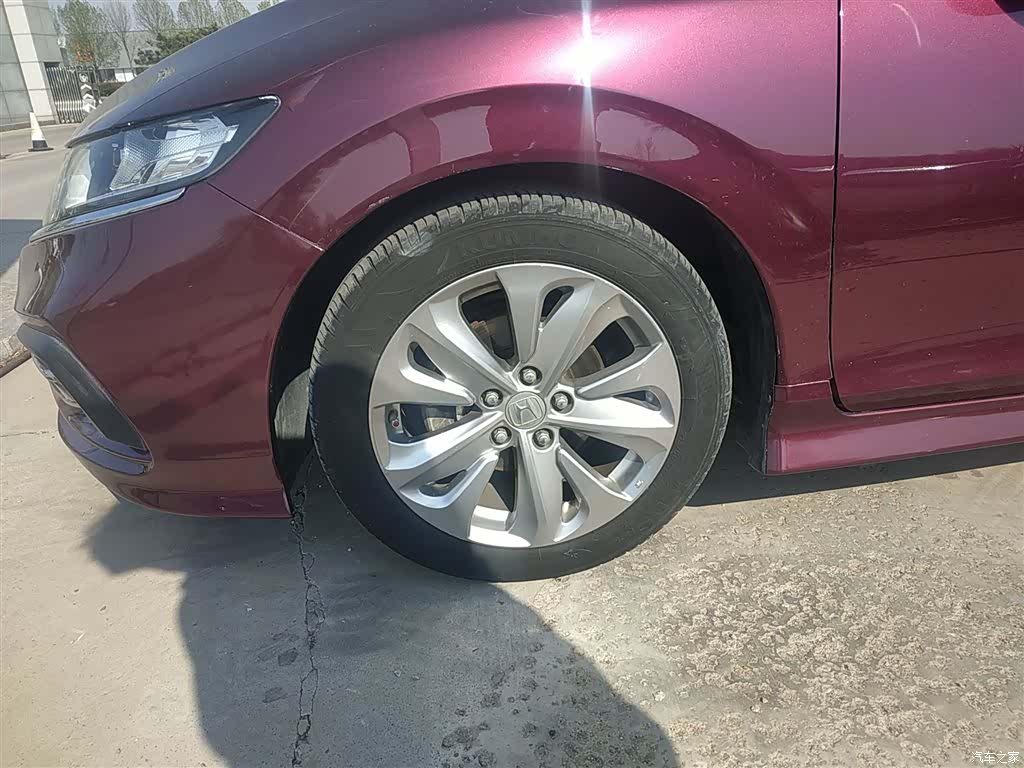 Honda Jade, 2017 23